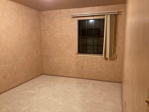 3rd image of 43419 W Arbor Way Dr