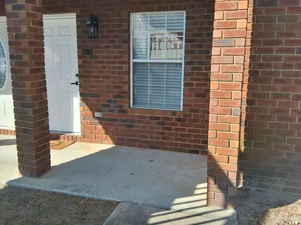 203 Magnolia Plantation Ct, Hinesville, GA 31313