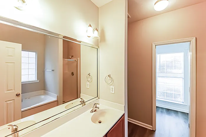 138 Daventry Dr — Photo 9