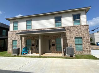 324 N 14th St, Nederland, TX 77627