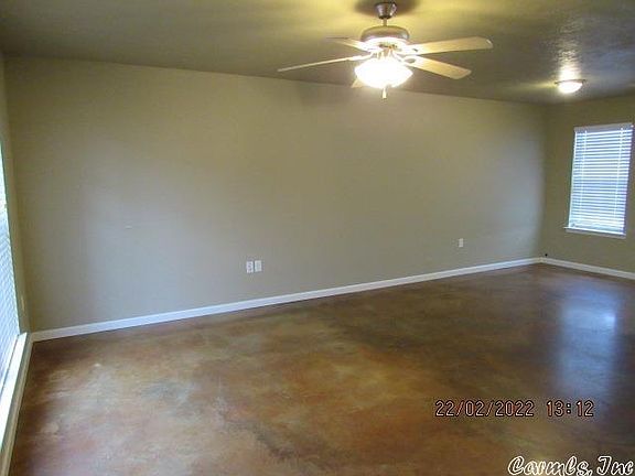 2nd image of 6 Eagles Nest Cv APT A