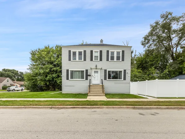 431 W Elm St, Villa Park, IL 60181