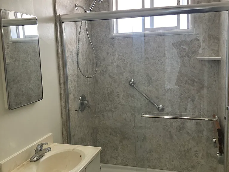 11624 Hamlin St #14 — Photo 4