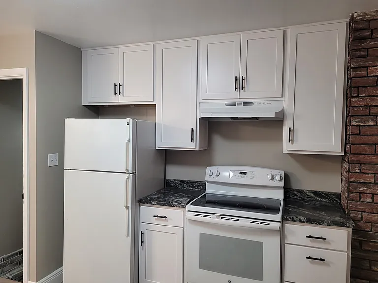 808 E 4th St #808 — Photo 11