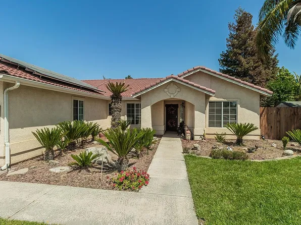 3042 Love St, Selma, CA 93662