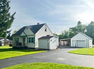 411 Gardner Stop Rd, New Castle, PA 16101