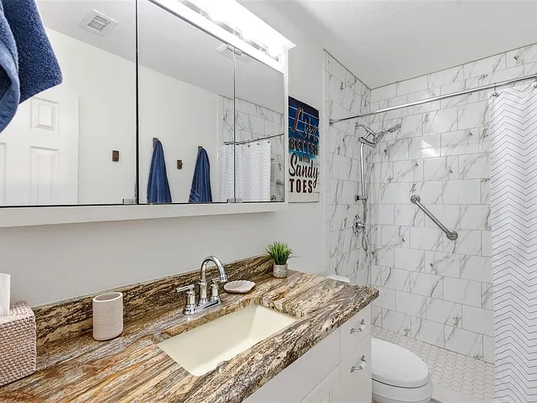 5174 Beach Dr SE #D — Photo 17