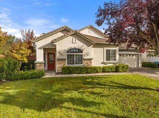 12117 Gold Pointe Ln, Gold River, CA 95670