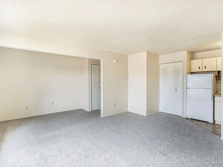 Wingate Apartments — Photo 8