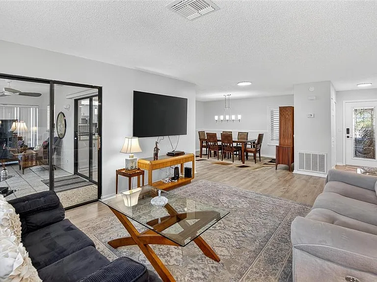 2221 Ivan Ct — Photo 7