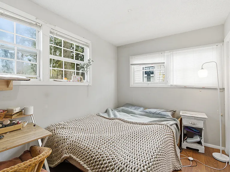 489 Willard Ave SW #A — Photo 11