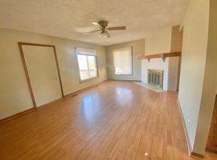 4327 Abbott Rd, Lincoln, NE 68516