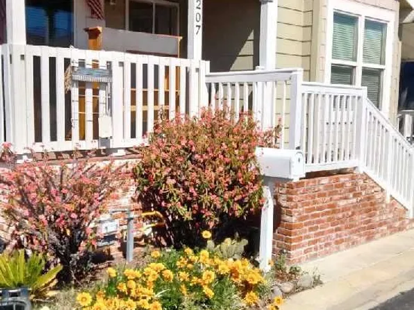 8811 Canoga Ave Space 207, Canoga Park, CA 91304