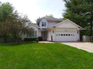 2346 Saratoga Pl, Charleston, IL
