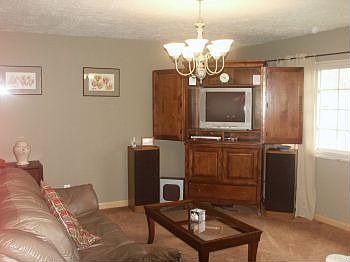 2nd image of 323 Denison Ave