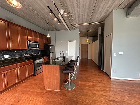 3rd image of 66 Winder St APT 334