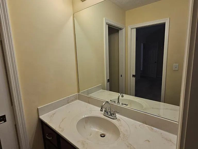 403 Persimmon Dr — Photo 11