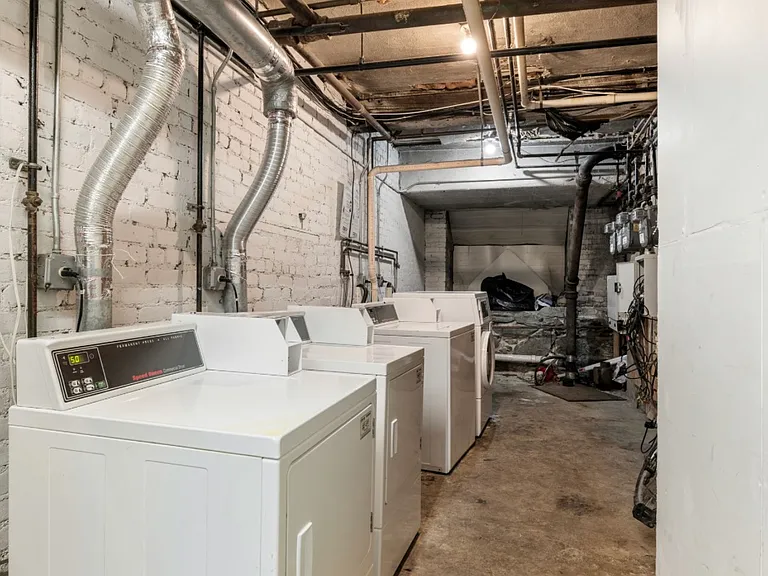 2 Colliston Rd #2B — Photo 15