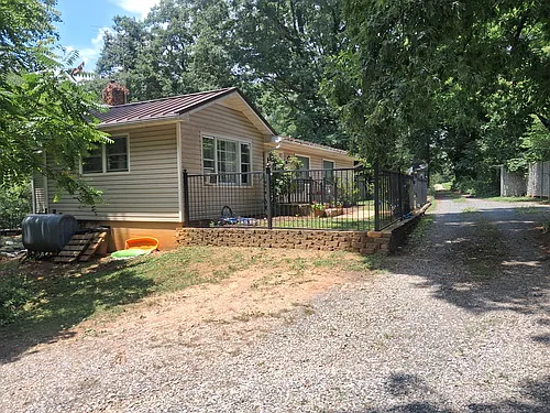 254 Peaceful Hollow Rd Photo 1