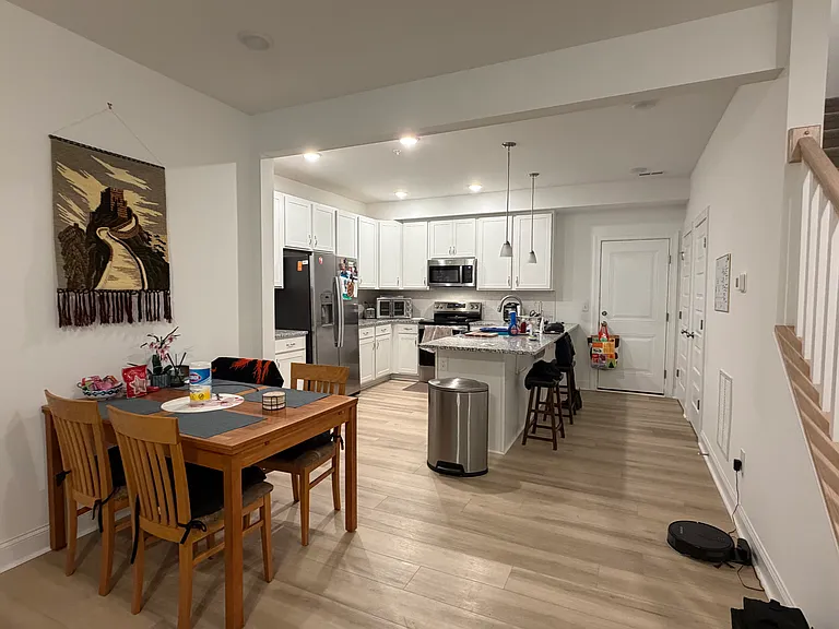 618 Market Grove Dr #100 — Photo 10