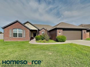 420 Ravenna Dr, Centerton, AR 72719