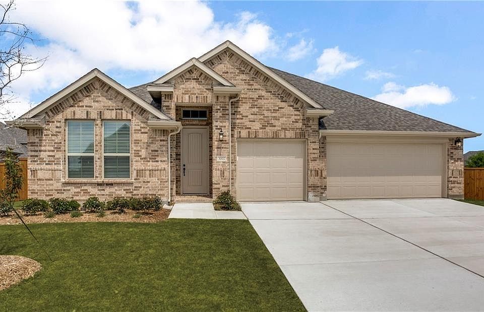 1st image of 3002 Charles Dr