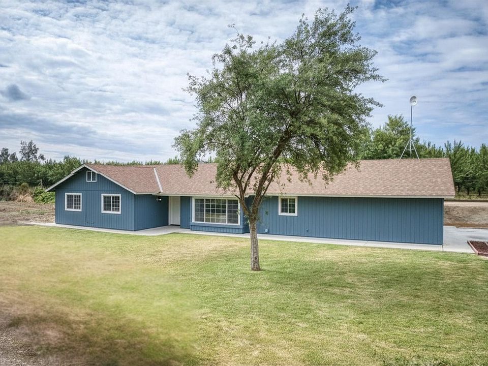 1st image of 1418 N Del Rey Ave
