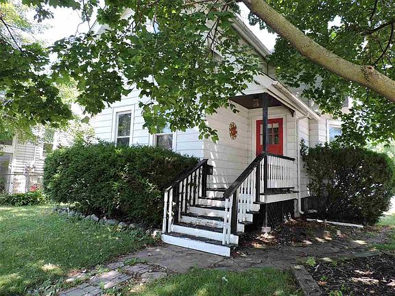 2nd image of 326 E Lincoln Ave