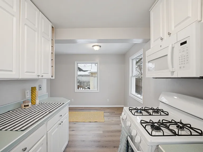 4438 Packard Rd — Photo 12