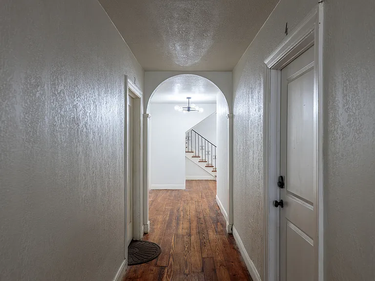 426 NW 25th St #8 — Photo 14