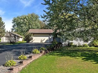 7180 Mark St, Loretto, MN 55357