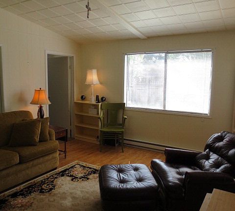 2nd image of 216 E Tremont St