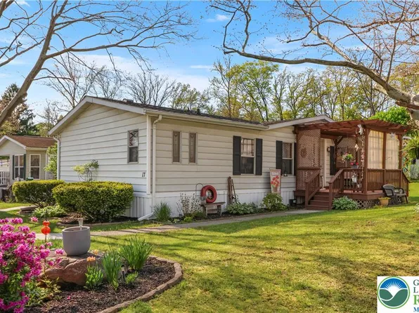 17 Valley View Dr, Mechanicsburg, PA 17050