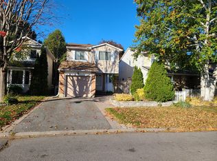 156 Pinetrail Cres, Ottawa, ON K2G5B5