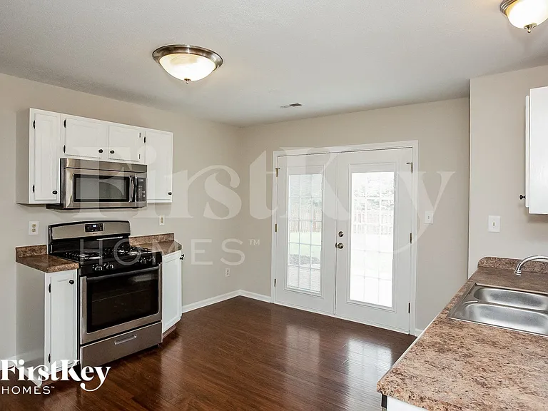 17651 Willow Creek Way — Photo 6