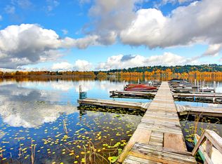 4214 W Lake Sammamish Pkwy NE APT 108, Redmond, WA 98052