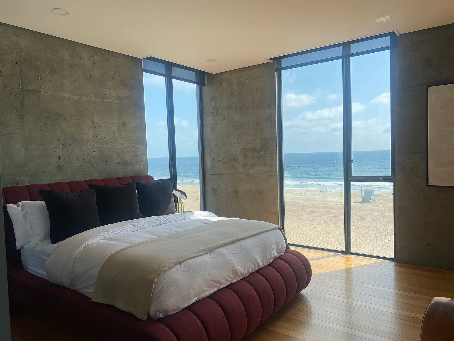 2 bed, 3.5 bath, 3550 sqft, $29,000 — Photo 3