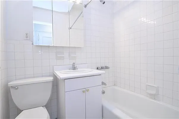 Rented by Triumph Property Group | media 5