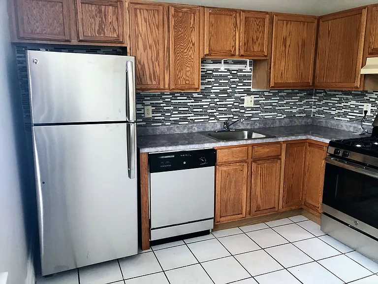 6209 Kentucky Ave — Photo 3