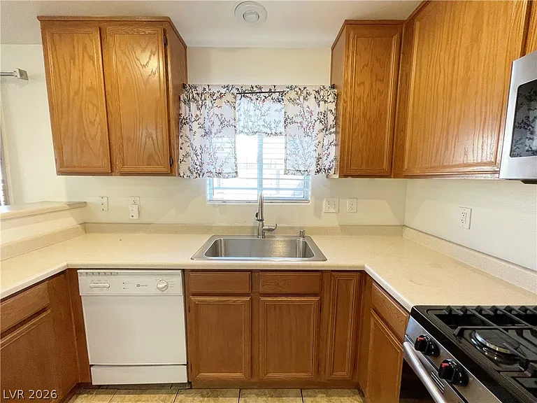 1836 Luna Alegre St — Photo 10