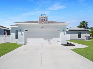 2431 29th Ave E, Palmetto, FL 34221