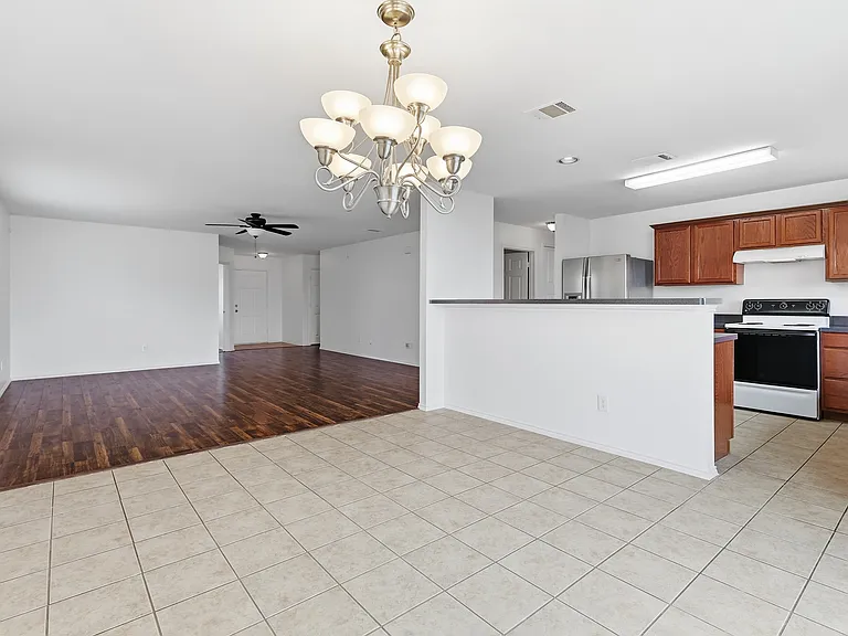 2064 Bliss Rd — Photo 2