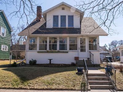 2132 Main St, La Crosse, WI, 54601