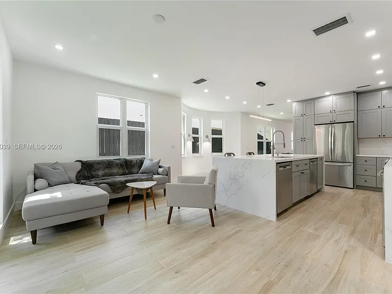 3125 Paola Dr #15 — Photo 10