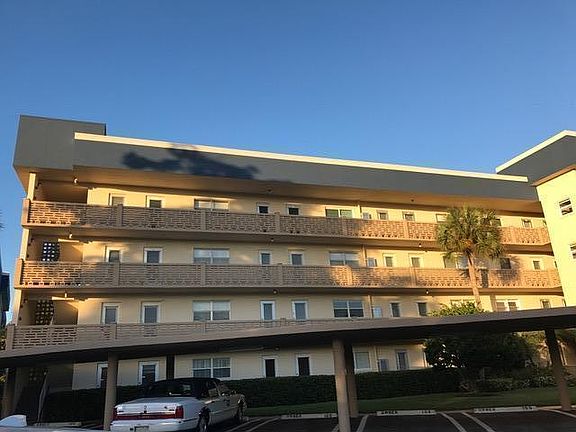 2nd image of 921 Spanish Cir APT 135