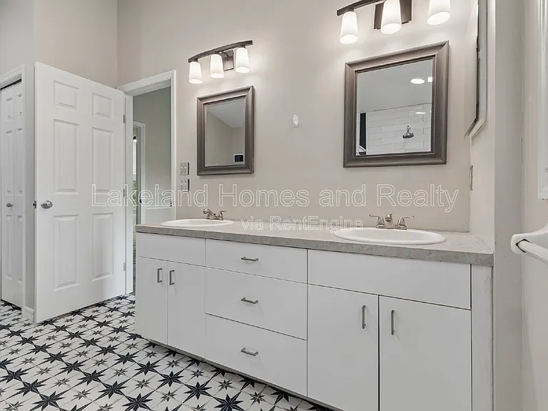 95 Woodside Dr — Photo 29