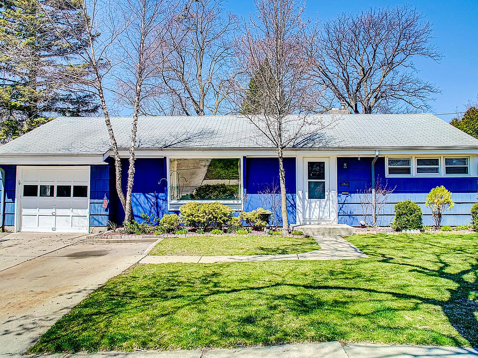 1st image of 2052 Sunset Ct