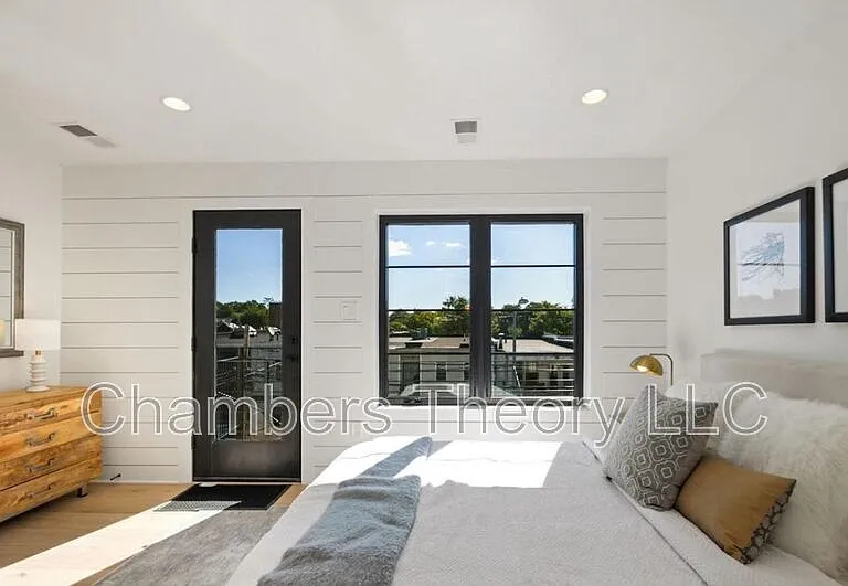1635 Holbrook St NE #4 — Photo 10