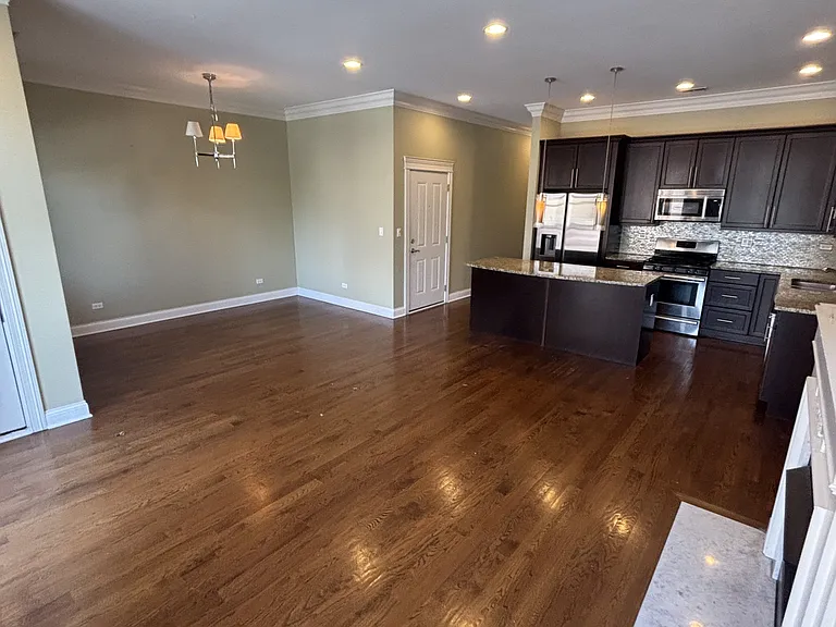 212 N Halsted St #2 — Photo 7