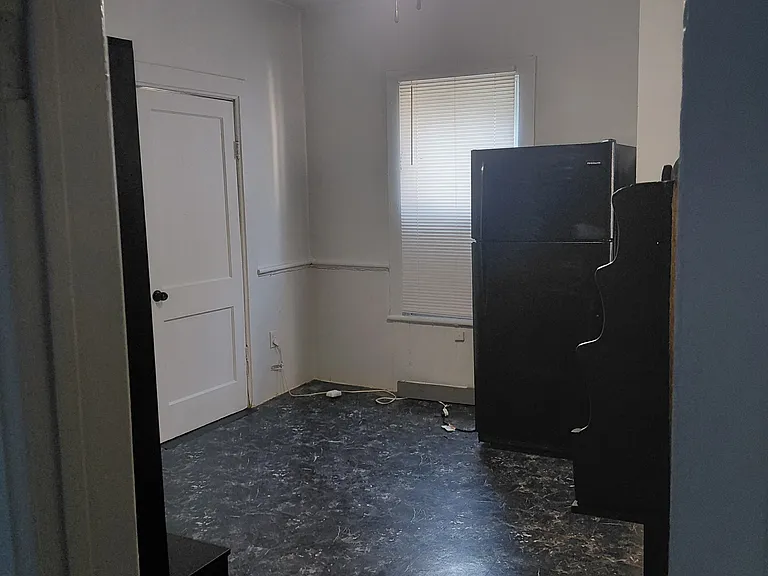 19 Lancaster St #2 — Photo 10